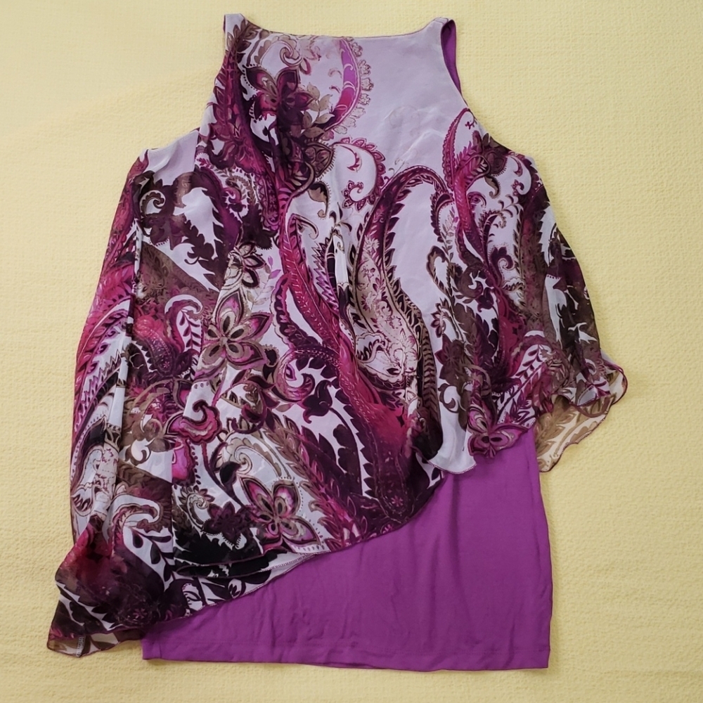 Floral beach cover up - Picture 2 of 3